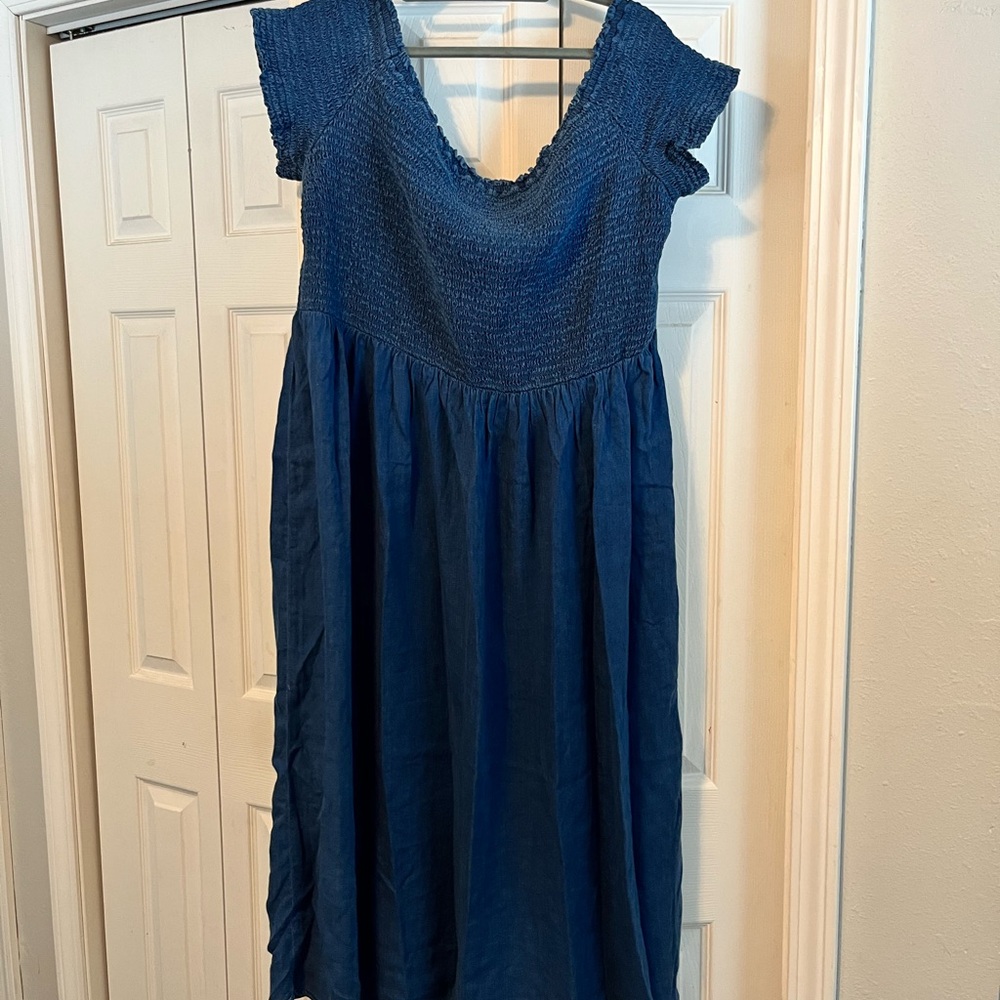 Old Navy Textured Blue Top